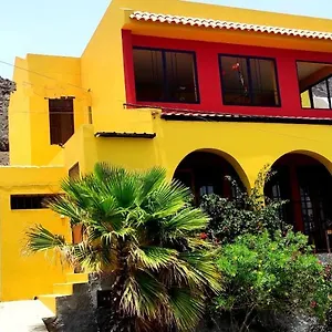 Rose`s Place , Mindelo Cap-Vert